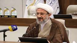 مقام معظم رهبری آگاهی از مسائل و نیازهای عینی جامعه را شرط لازم برای یک اجتهاد پویا و زنده می‌دانند 