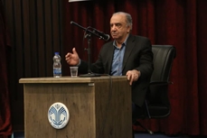  ضرورت تدوین «علم معانی» برای شعر فارسی