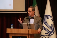 بلاغت نباید تنها به شعر محصور شود