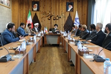 نشست بررسی زمینه‌های همکاری دانشکده حقوق دانشگاه قم و دادگستری برگزار شد