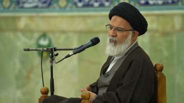  بر محور اعتصام، اعتلاف قلوب، اخوت و رهایی از آتش اتفاق می‌افتد