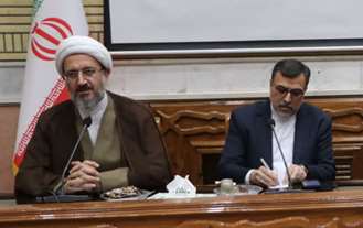  دانشگاه قم اصالت خود را در مرجعیت زبان فارسی حفظ کرده است