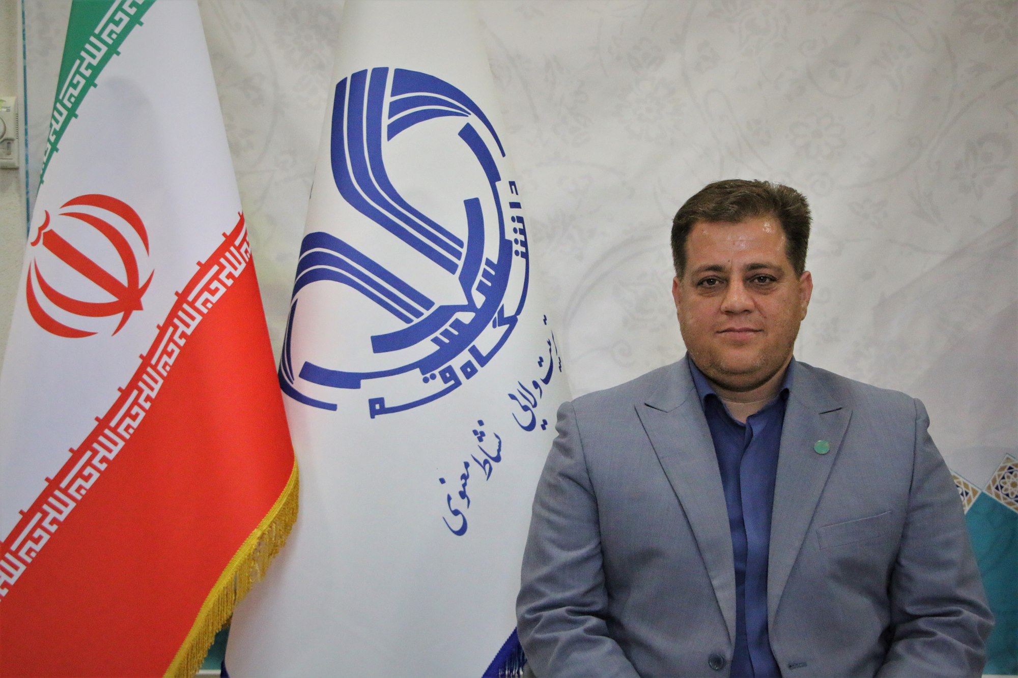 انتخاب دکتر محمود زارعی عضو هیئت علمی دانشگاه قم به عنوان عضو هیئت علمی برگزیده طرح دکتر کاظمی آشتیانی